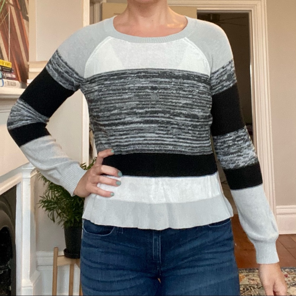 BCBG Max Azria Sweater / Size S